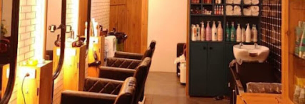 Tushar National Haircraft Salon and Academy